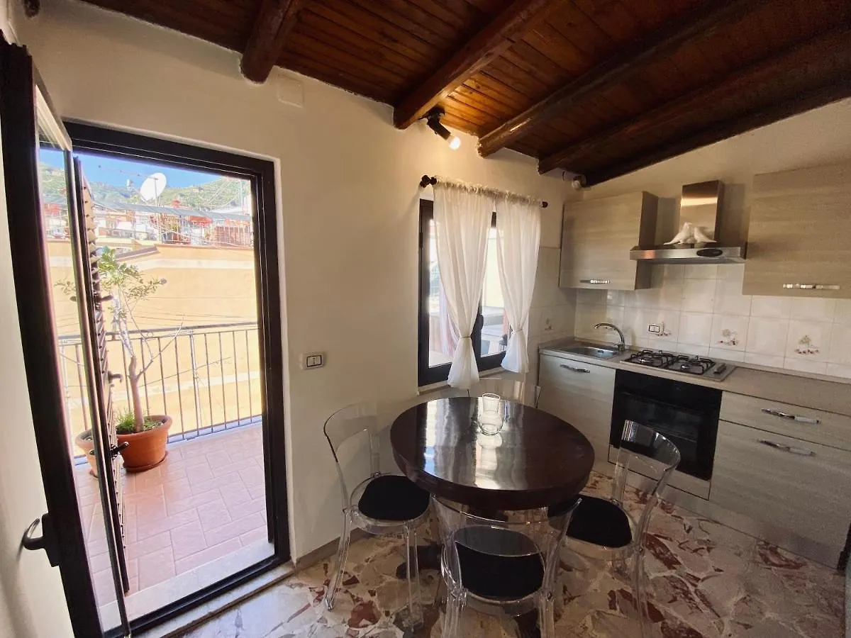Pericle Apartment & Room Taormina