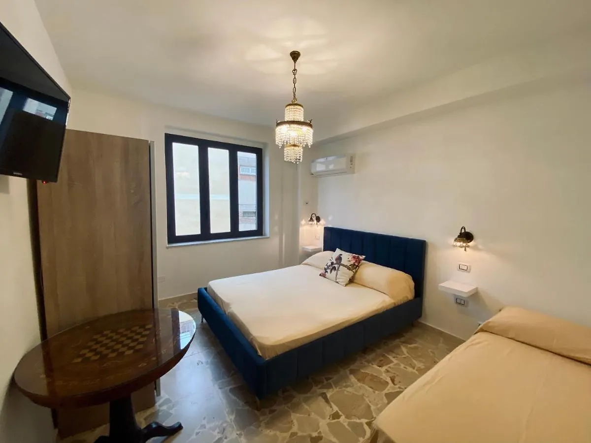 Pericle Apartment & Room Taormina 0*,  Italy